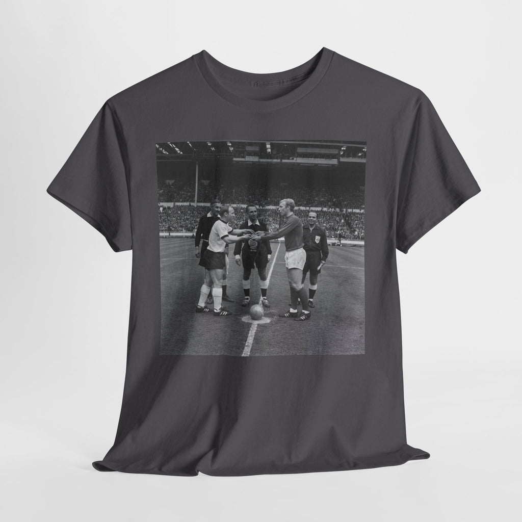 1966 World Cup Winners England Vintage Soccer Captains Coin Toss T-Shirt