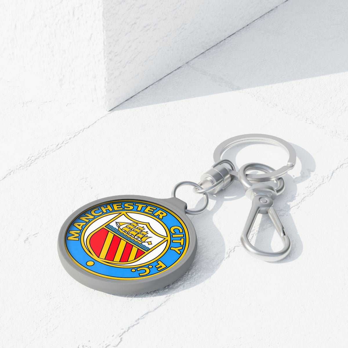 Manchester City FC Retro Round Crest Keyring Tag — Football Club Keychain Accessory