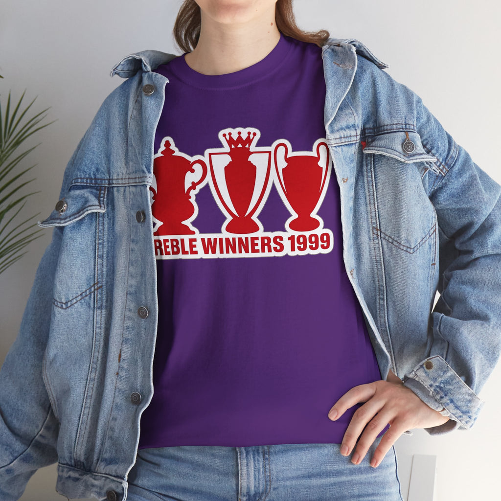 Manchester United Treble Winners 1999 Trophy Graphic Cotton T-Shirt
