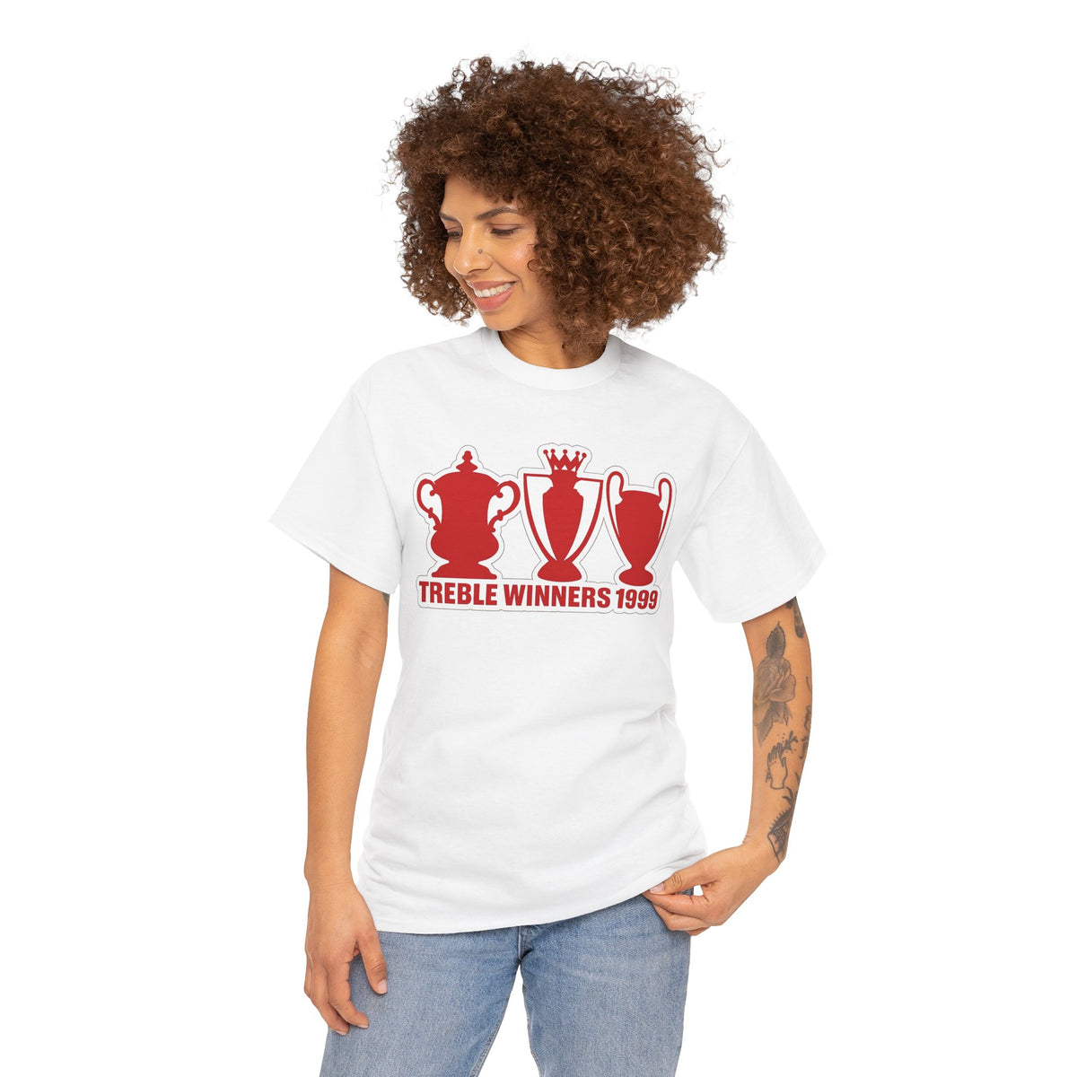 Manchester United Treble Winners 1999 Trophy Graphic Cotton T-Shirt