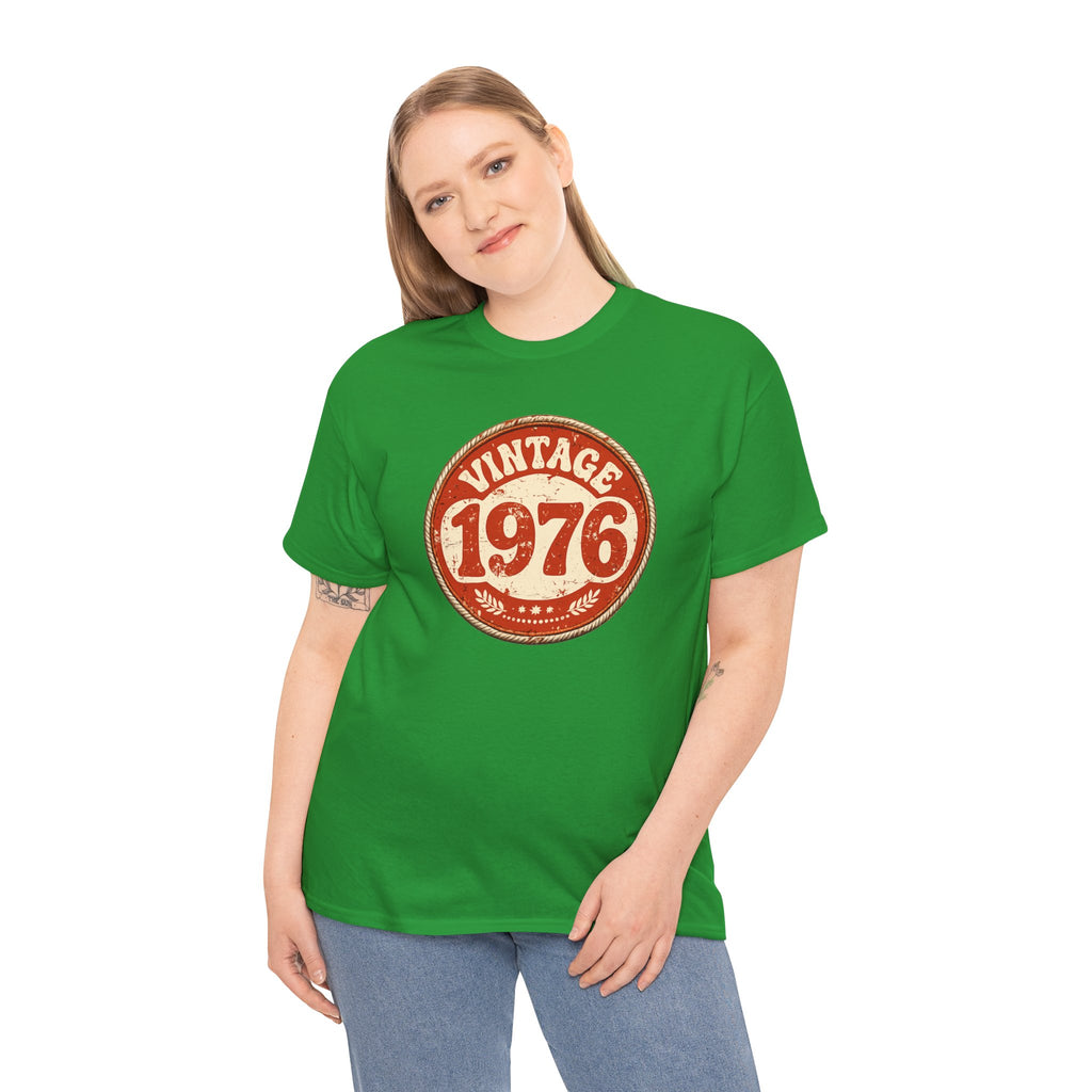 1976 Vintage Tee — Retro Birthday Shirt for 1976 Born