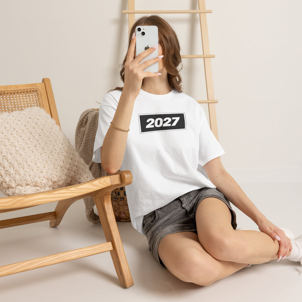 Oasis Inspired 2027 Graphic Tee — Minimal Year Rectangle T‑Shirt for New Year Celebrations