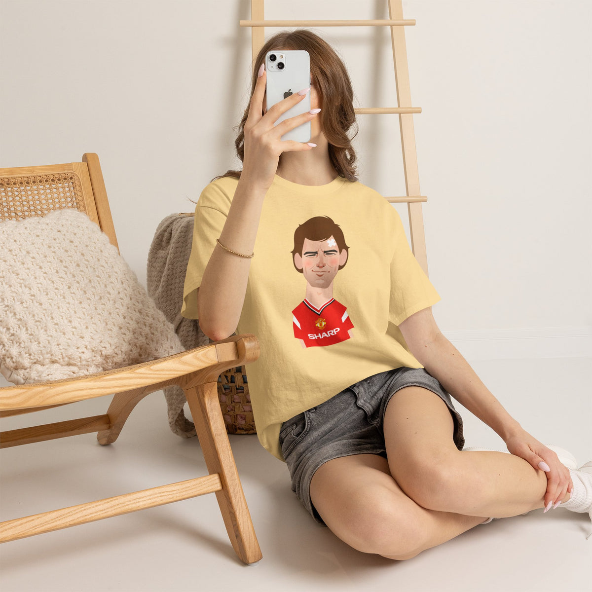 Bryan Robson Manchester United Legend Portrait Cotton T-Shirt