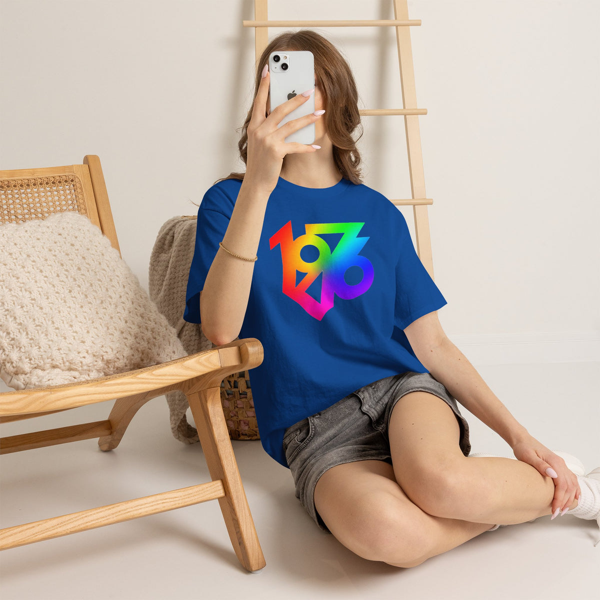 1976 Collection Rainbow Retro Tee / Cotton T-Shirt
