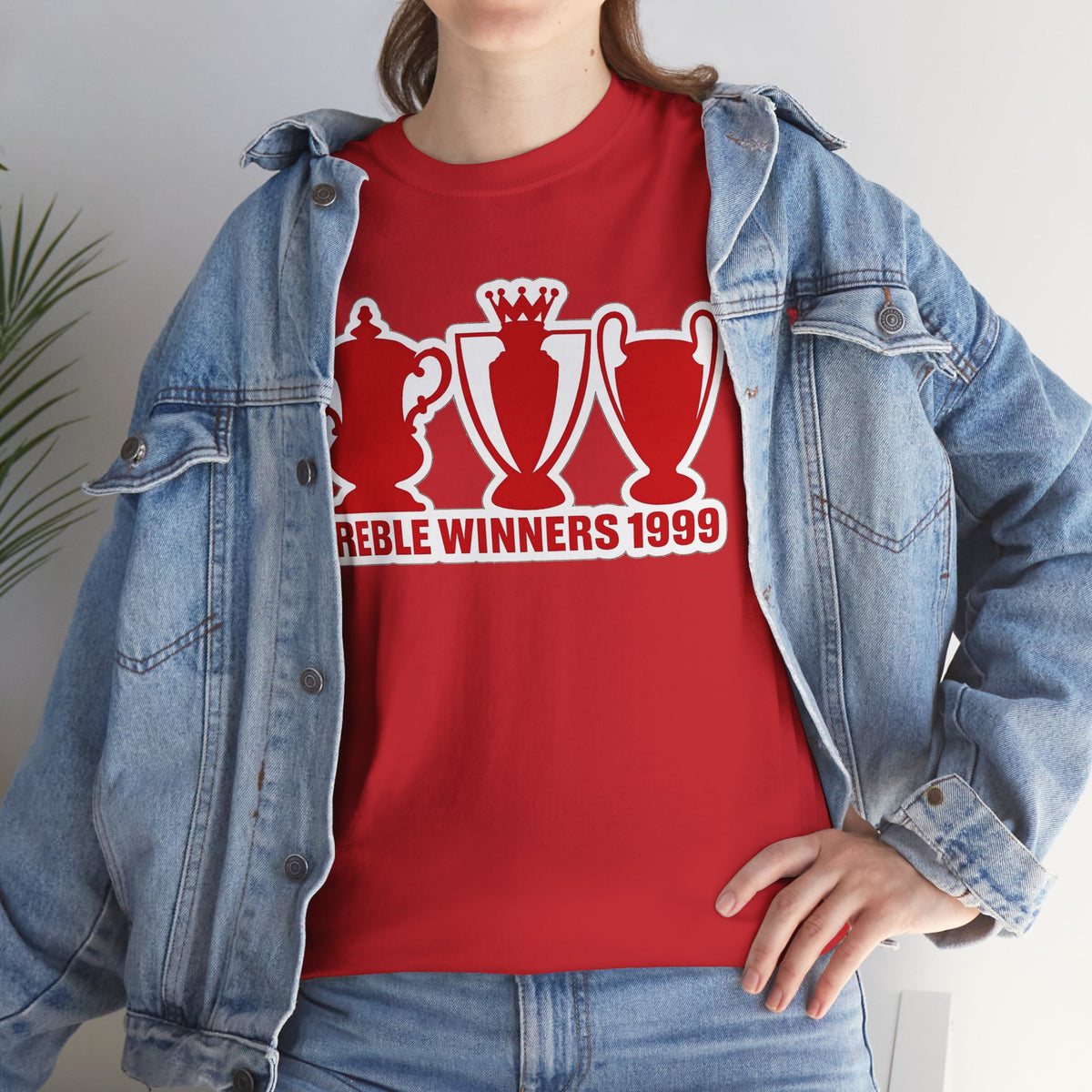 Manchester United Treble Winners 1999 Trophy Graphic Cotton T-Shirt