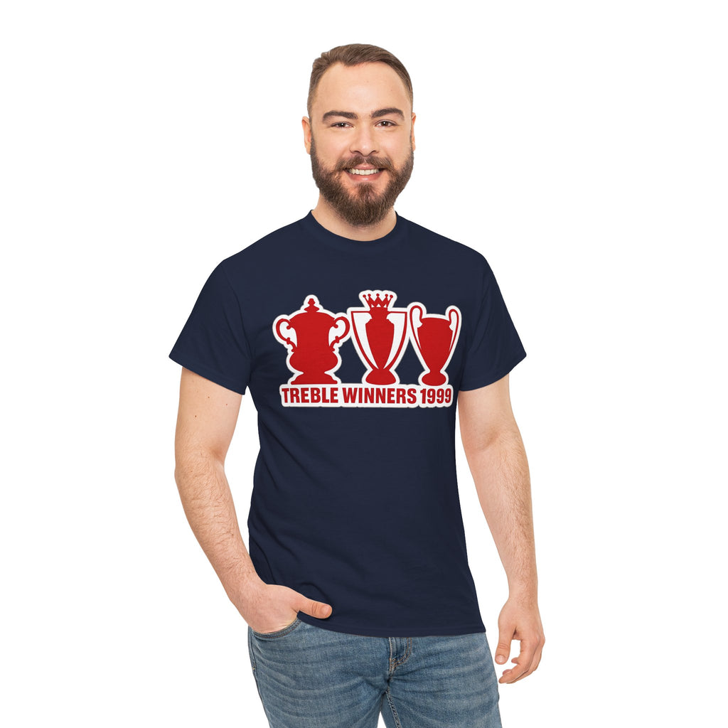 Manchester United Treble Winners 1999 Trophy Graphic Cotton T-Shirt