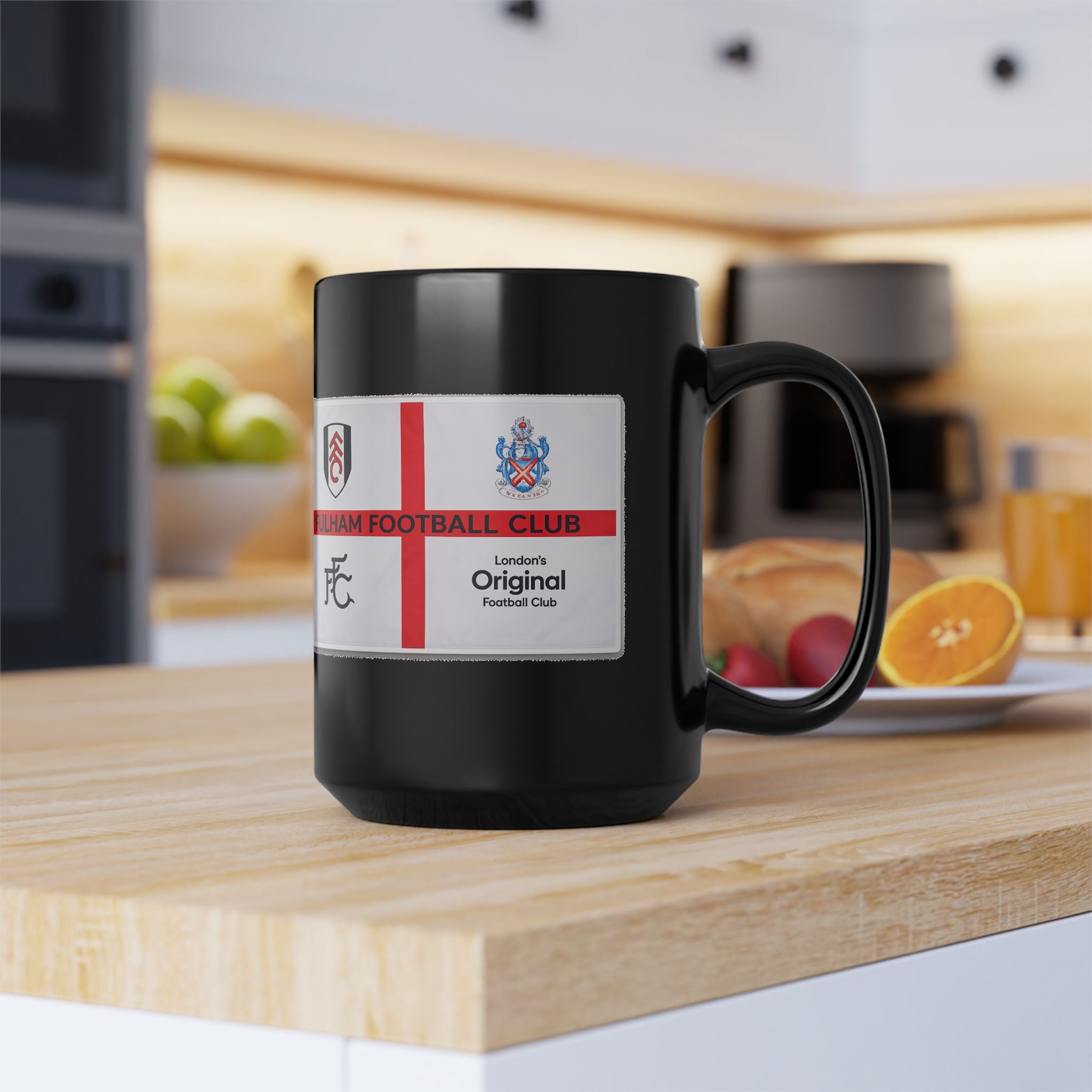 Fulham Football Club Black Mug – Crest & England Flag Design (11oz/15oz)