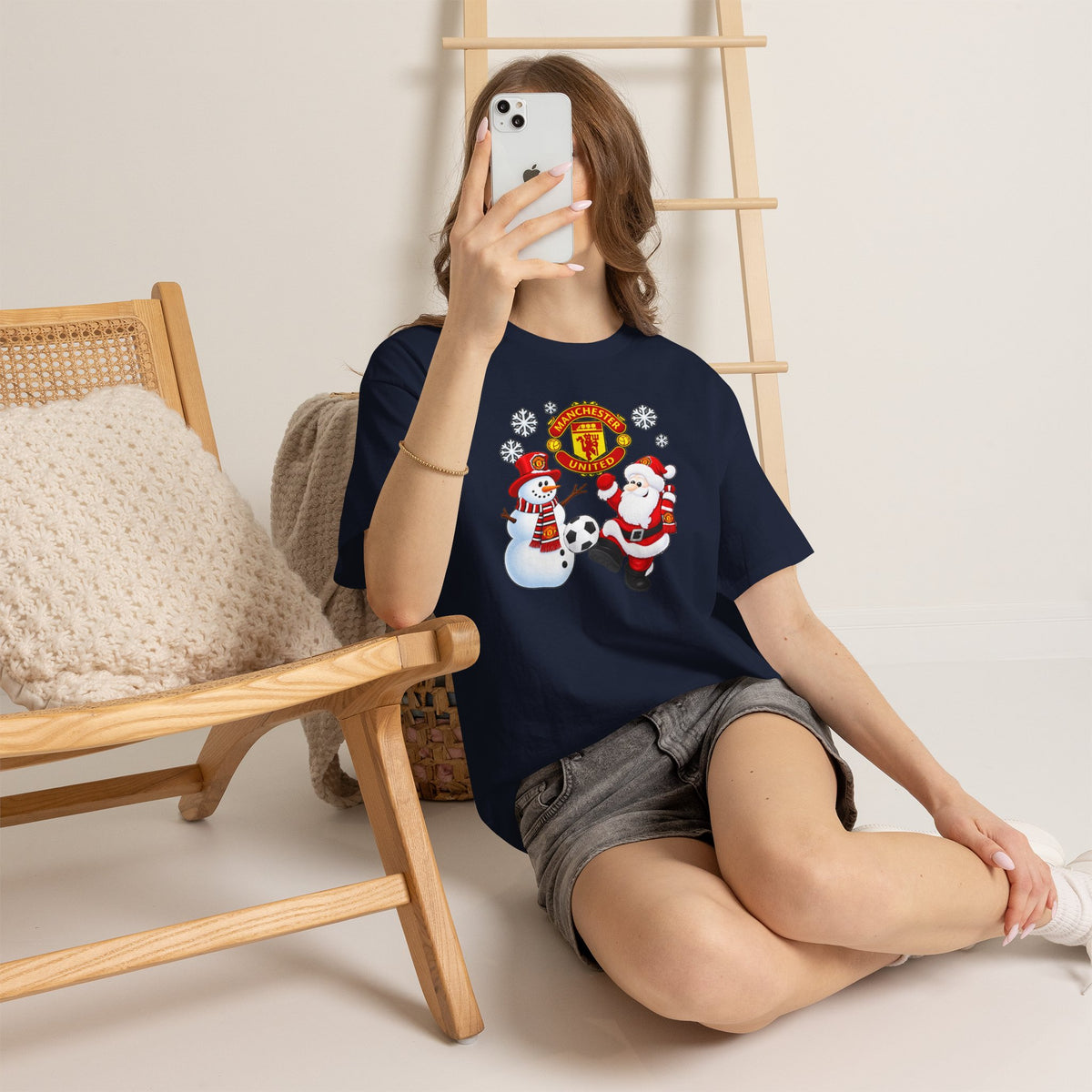 Manchester United Christmas Cotton Tee — Santa & Snowman Football Holiday Shirt
