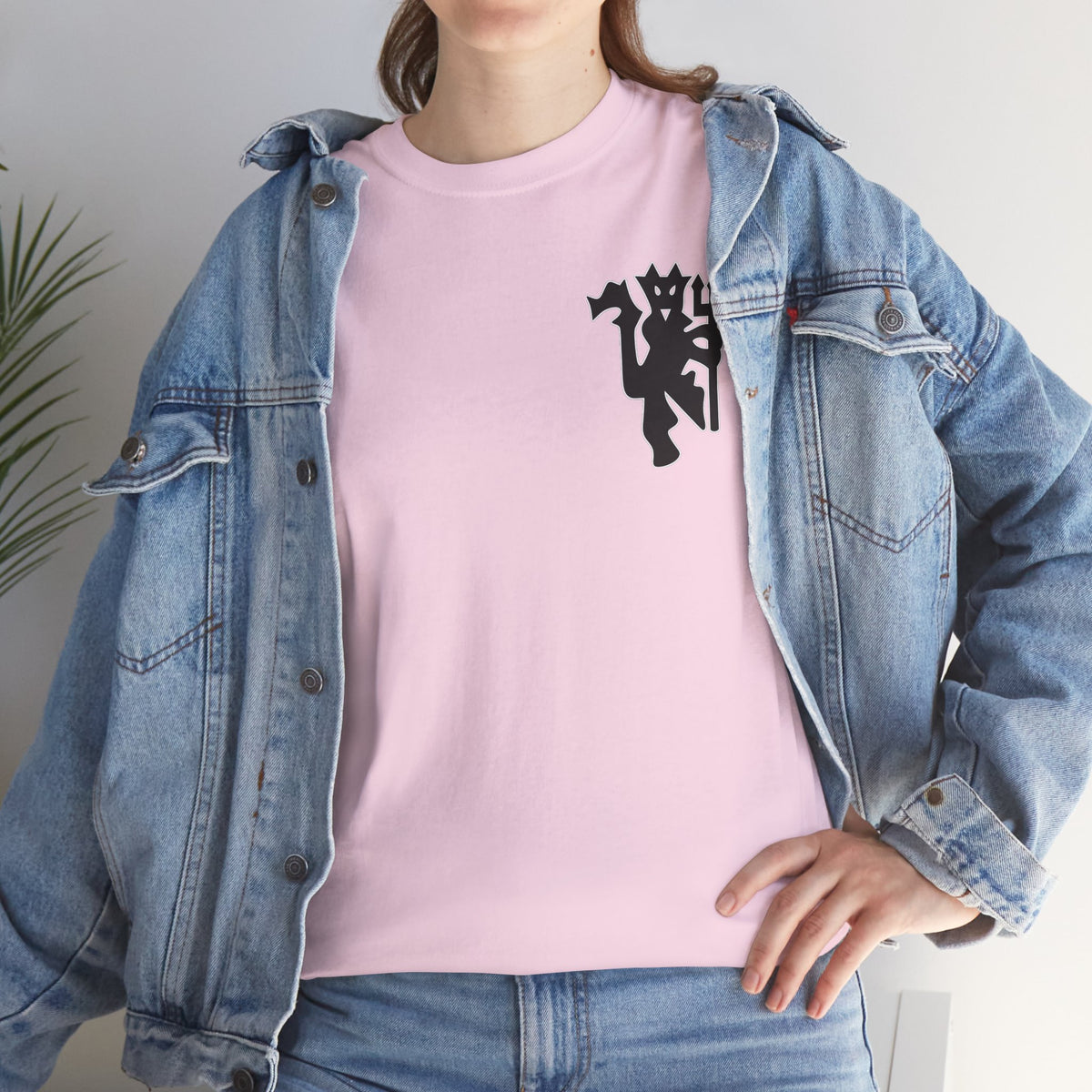 Manchester United Devil Cotton T-Shirt – Retro Trident Football Crest Tee