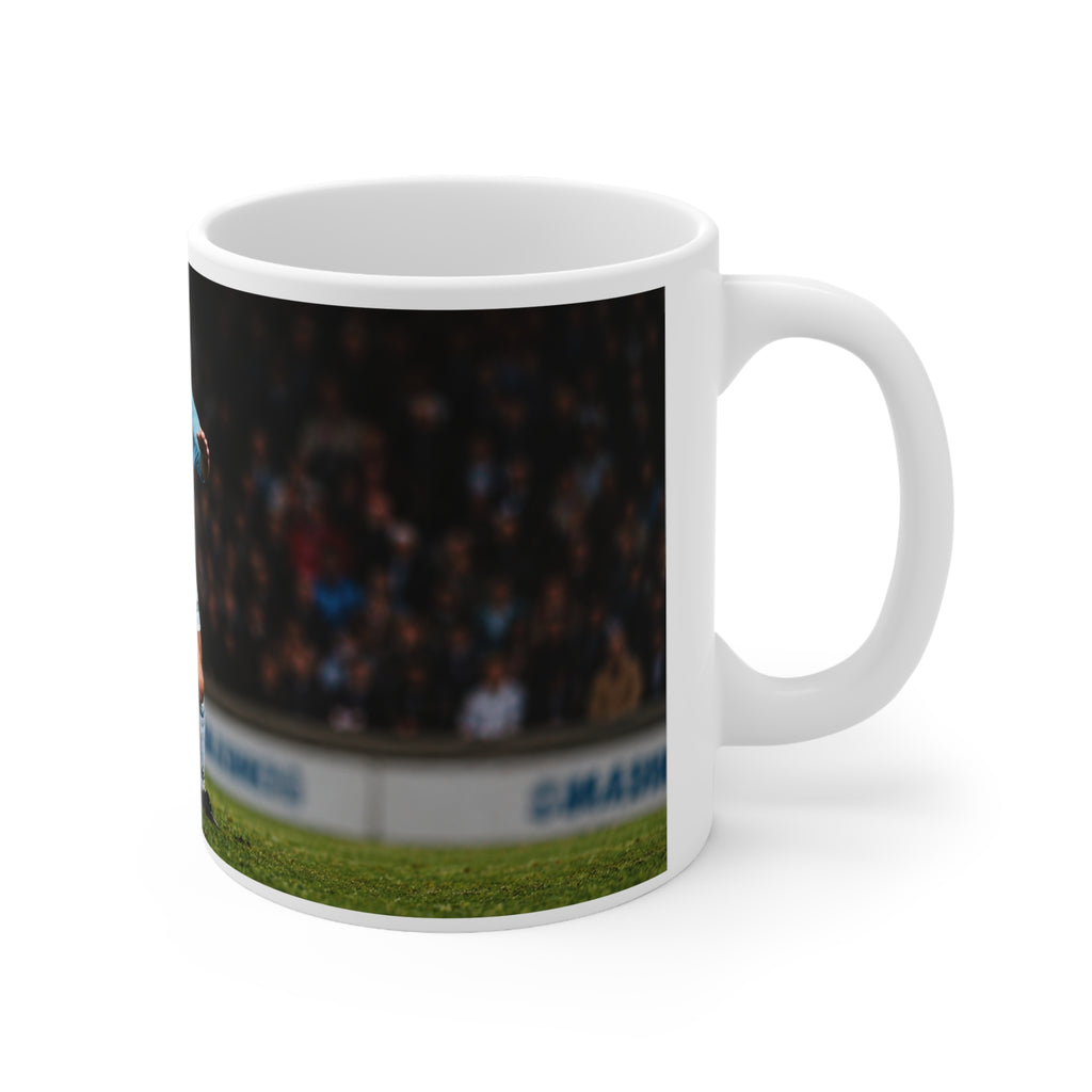 Georgi Kinkladze Manchester City Legend Ceramic Mug — Vintage Blue Kit Football Coffee Cup (11oz/15oz)