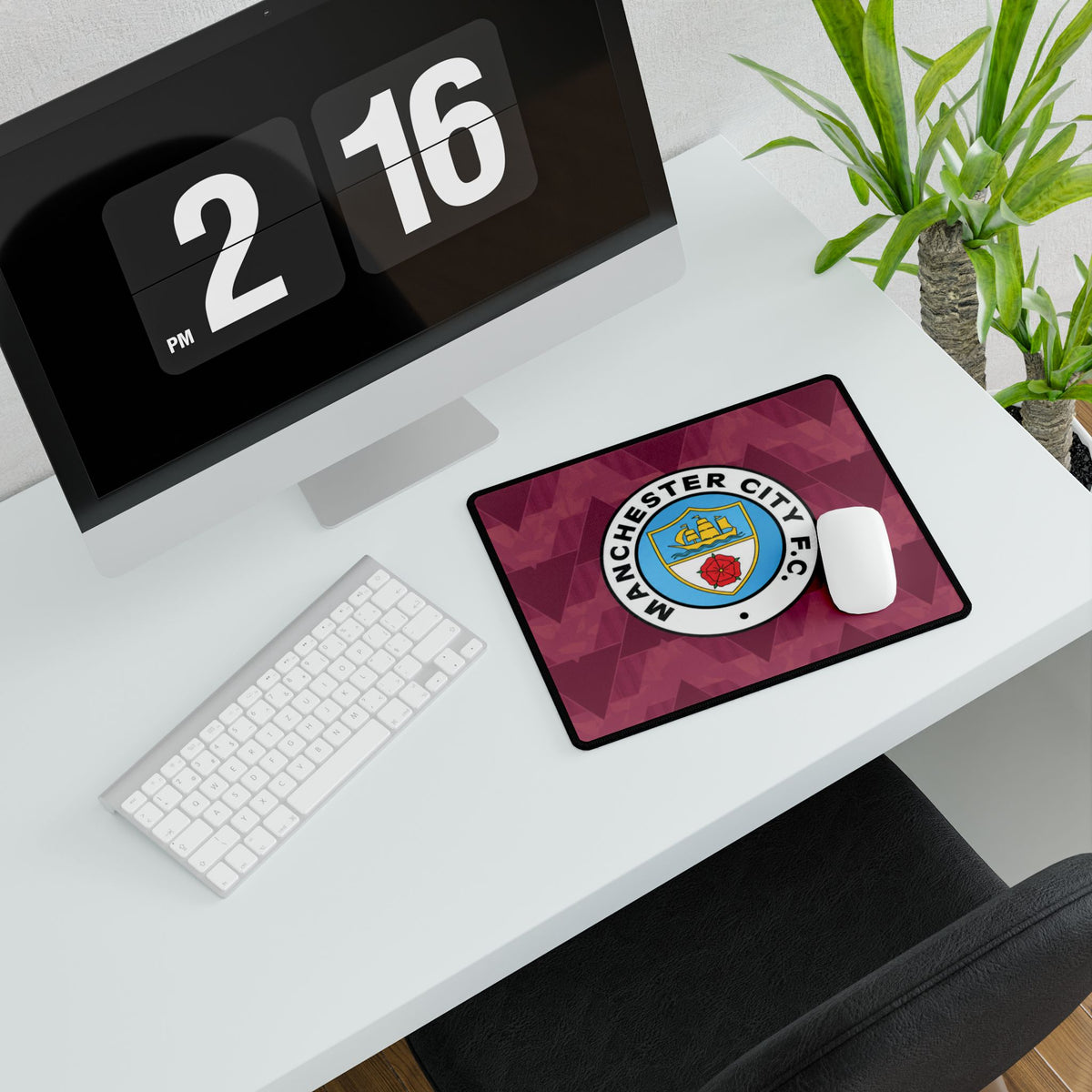Manchester City REtro Shirt / Crest Desk Mat — Burgundy Football Gaming Mousepad
