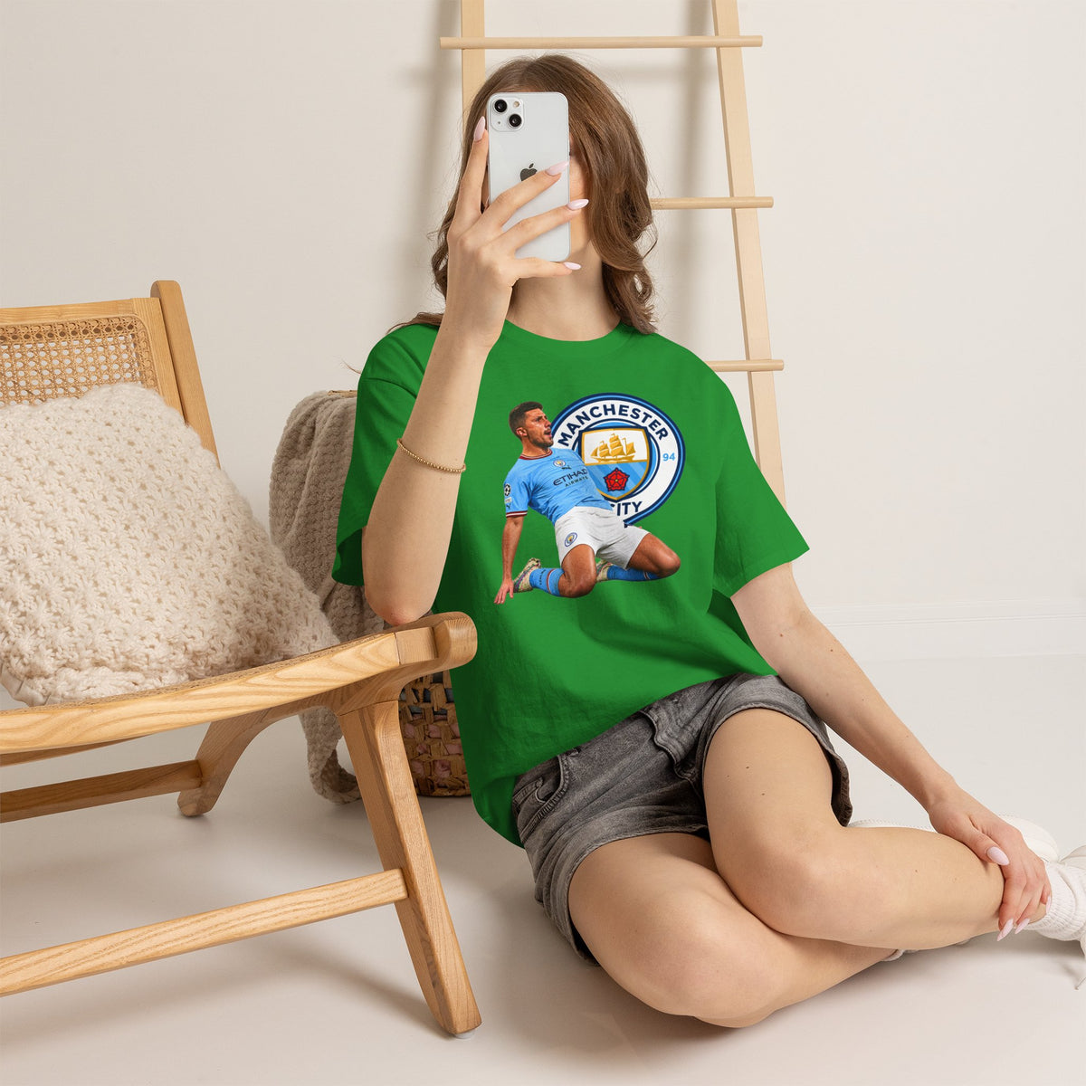 Rodri Manchester City Legend Cotton T-Shirt – Celebratory Slide Graphic Tee