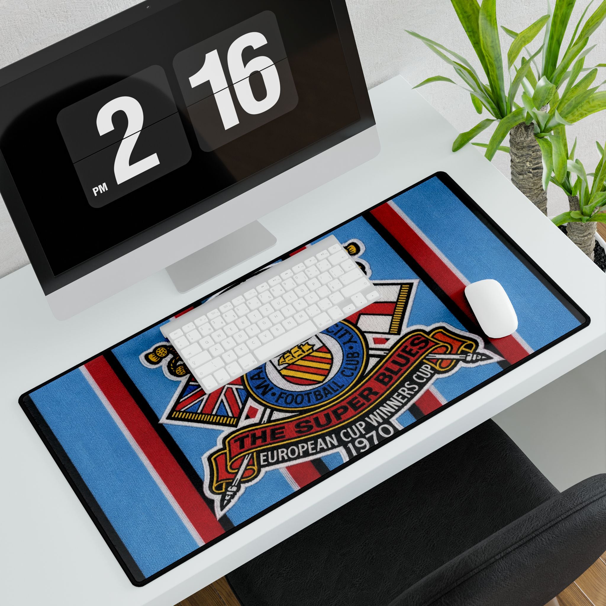 Manchester City Vintage Crest Desk Mat – Large Gaming/Office Mouse Pad