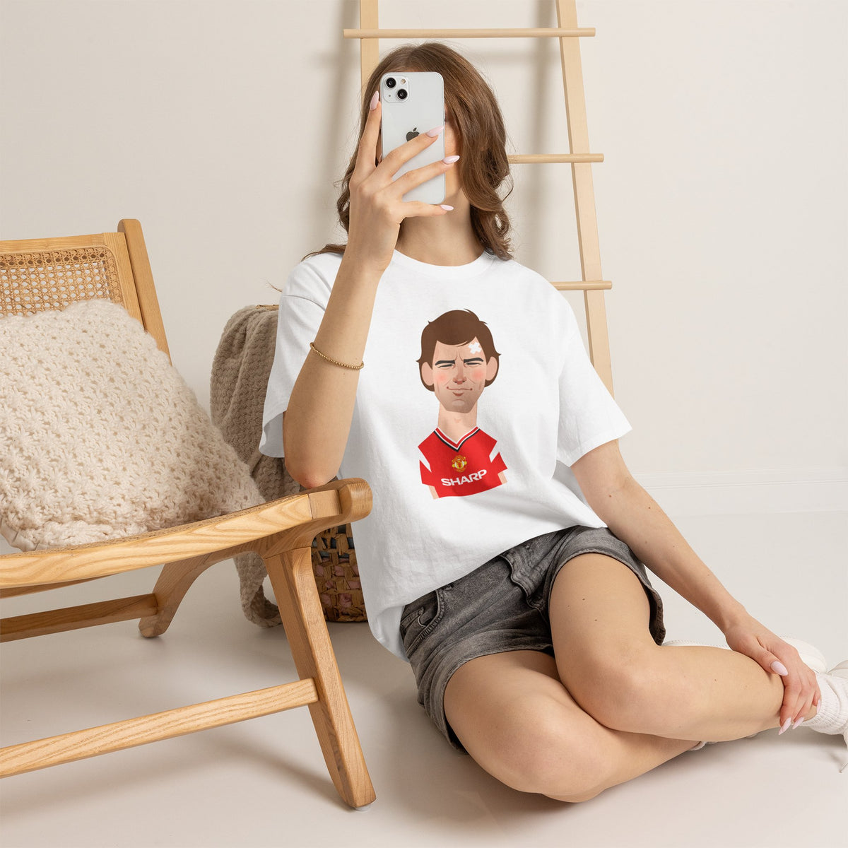 Bryan Robson Manchester United Legend Portrait Cotton T-Shirt