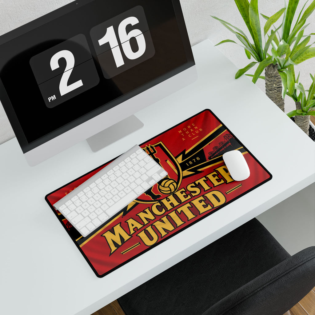 Manchester United Desk Mat — Large Football Gaming Mouse Pad