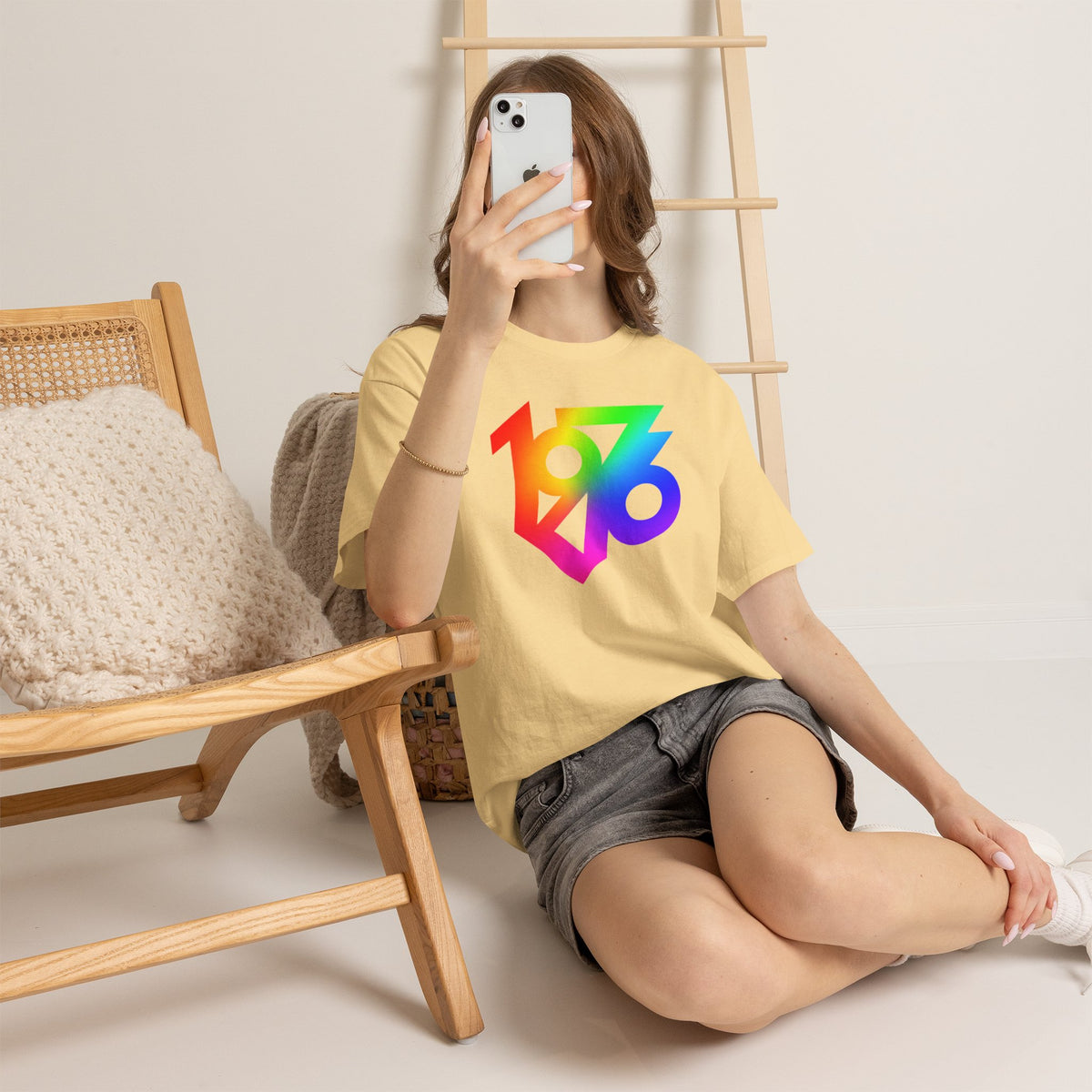 1976 Collection Rainbow Retro Tee / Cotton T-Shirt