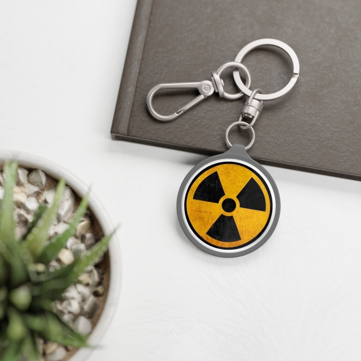 Radiation Hazard Keyring Tag — Retro Nuclear Warning Keychain