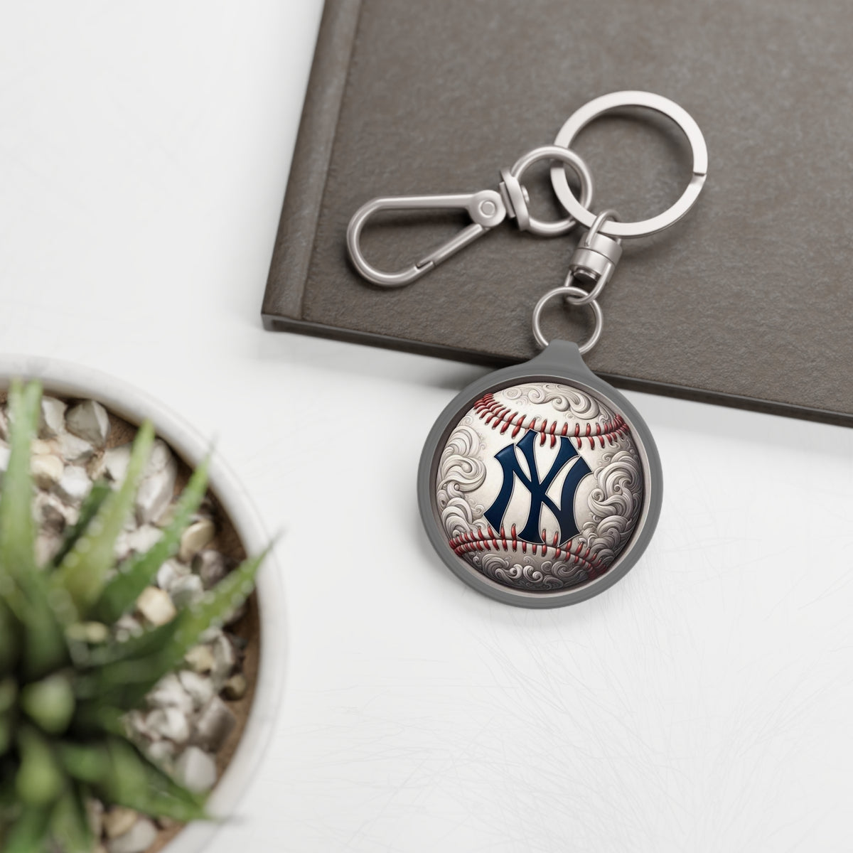 New York Yankees Baseball Logo Keyring Tag — Decorative NY Baseball Charm Keychain