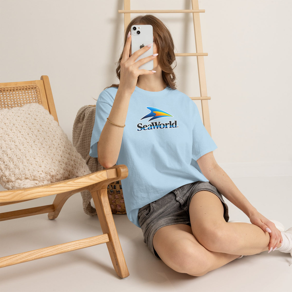 SeaWorld Logo T-Shirt — Classic Ocean Theme Tee
