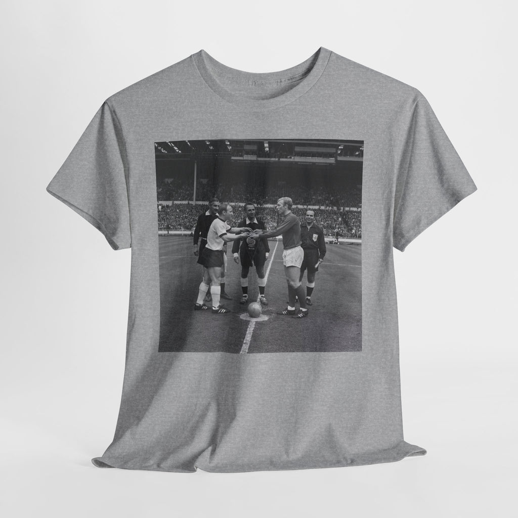 1966 World Cup Winners England Vintage Soccer Captains Coin Toss T-Shirt