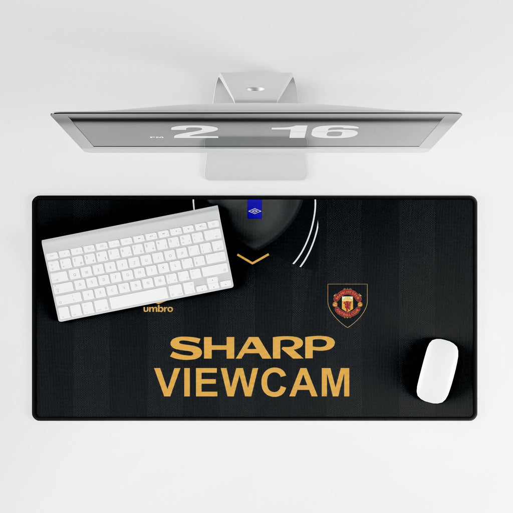 Manchester United Retro Inspired Football Jersey "Sharp Viewcam" Gaming Mouse Pad