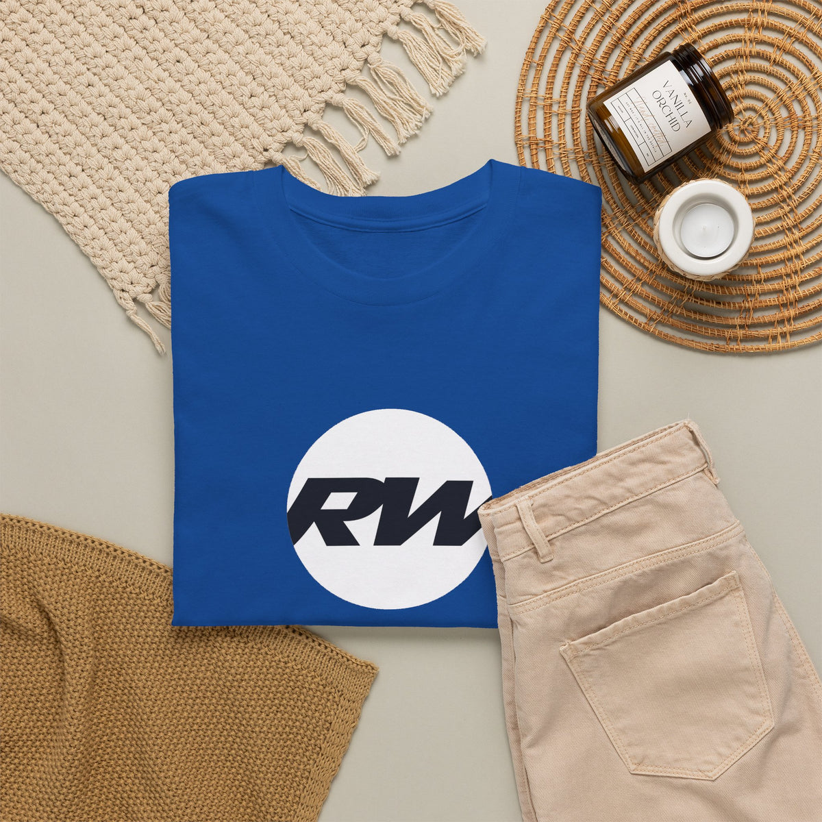 RW Logo T‑Shirt — Minimalist Retro Circle Graphic Tee