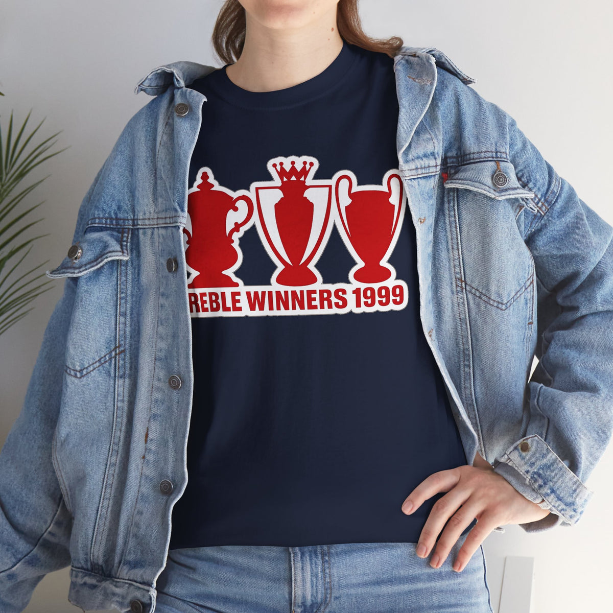 Manchester United Treble Winners 1999 Trophy Graphic Cotton T-Shirt