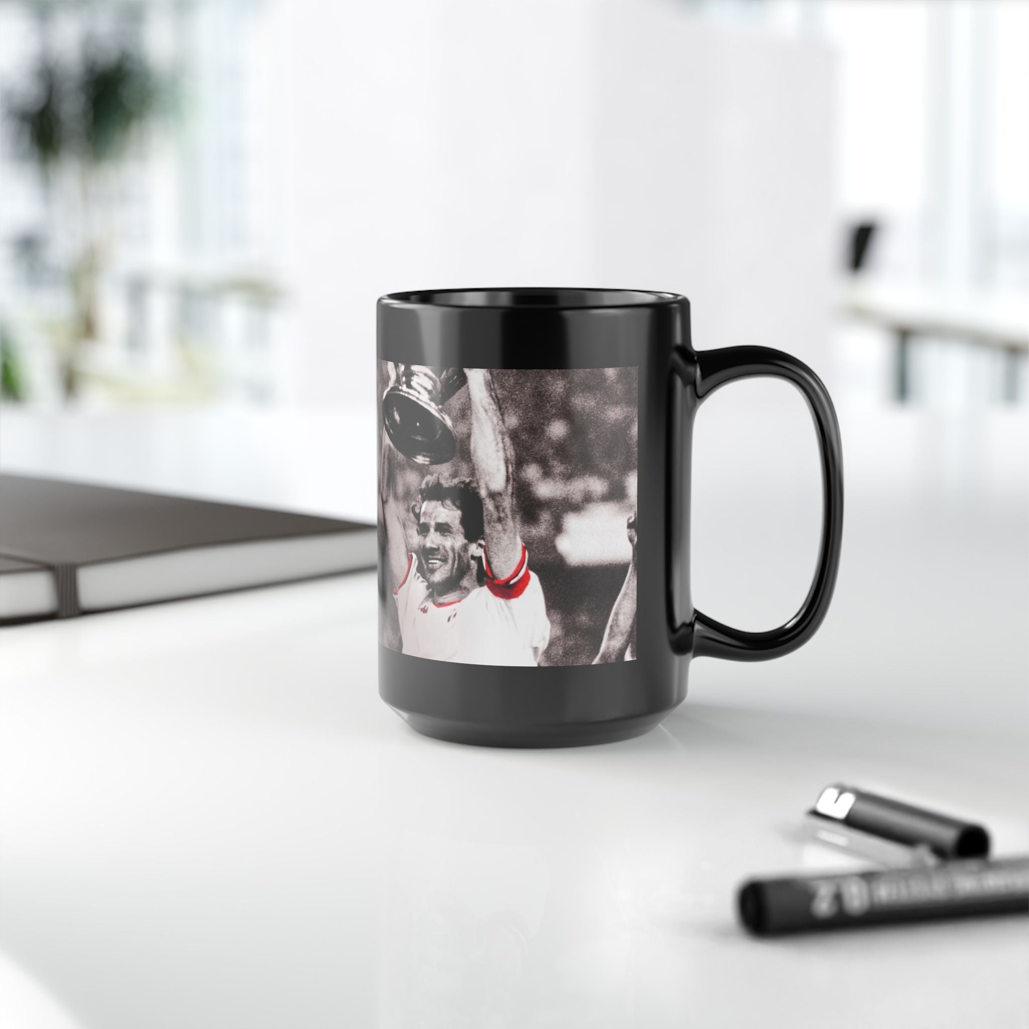 Franco Baresi AC Milan Tribute Black Mug – Vintage Trophy Celebration (11oz/15oz)