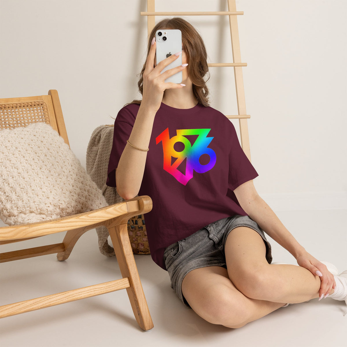 1976 Collection Rainbow Retro Tee / Cotton T-Shirt