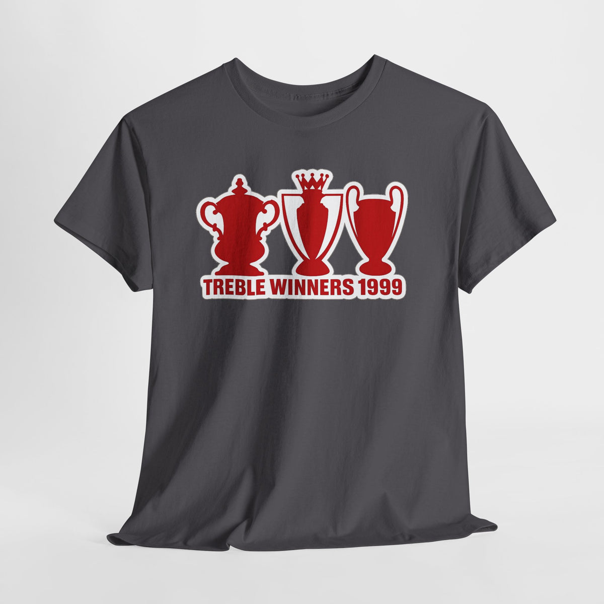 Manchester United Treble Winners 1999 Trophy Graphic Cotton T-Shirt