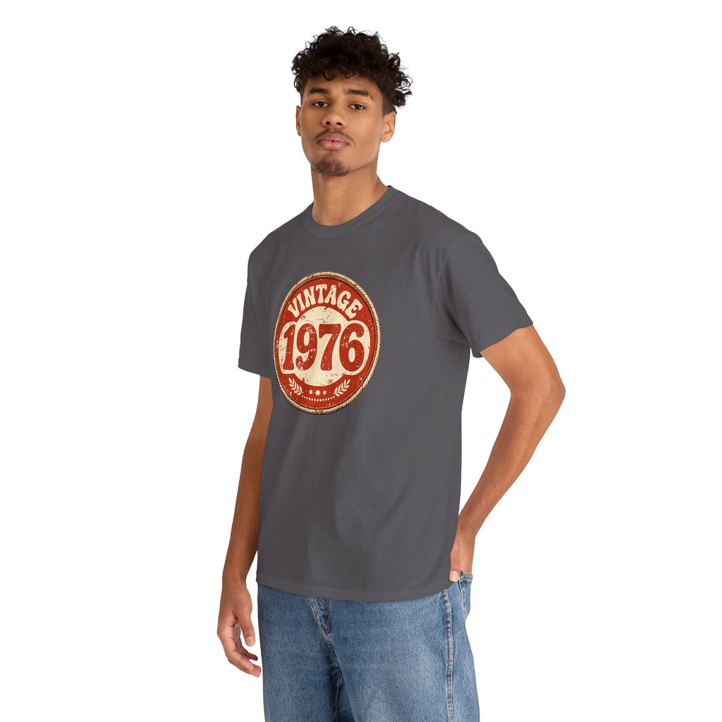 1976 Vintage Tee — Retro Birthday Shirt for 1976 Born