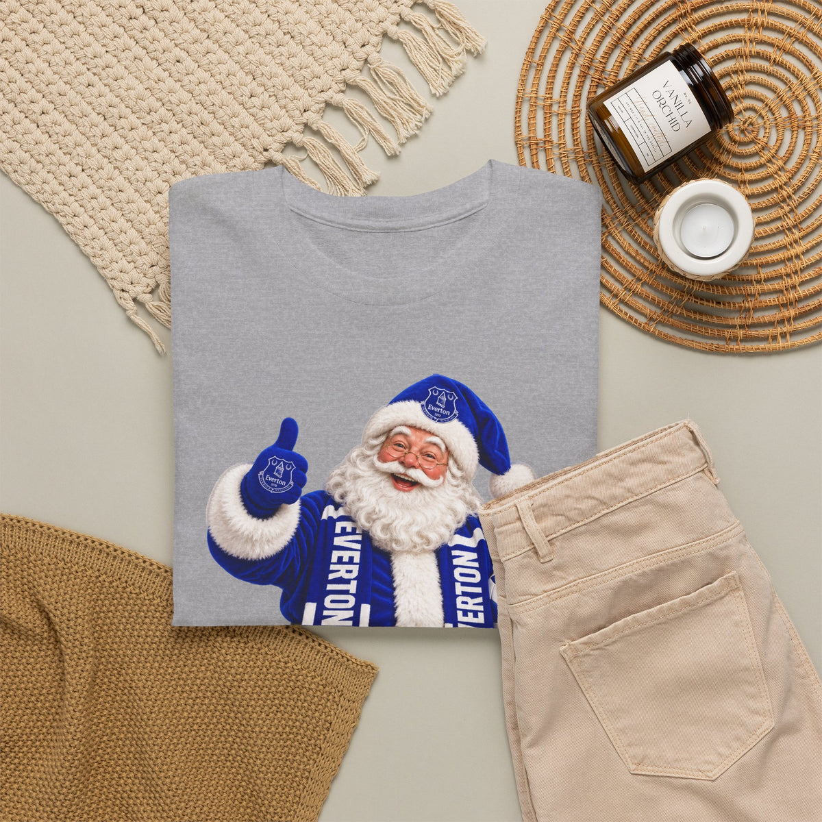 Everton Santa Scarf Christmas Tee - Holiday Vintage Santa T-Shirt