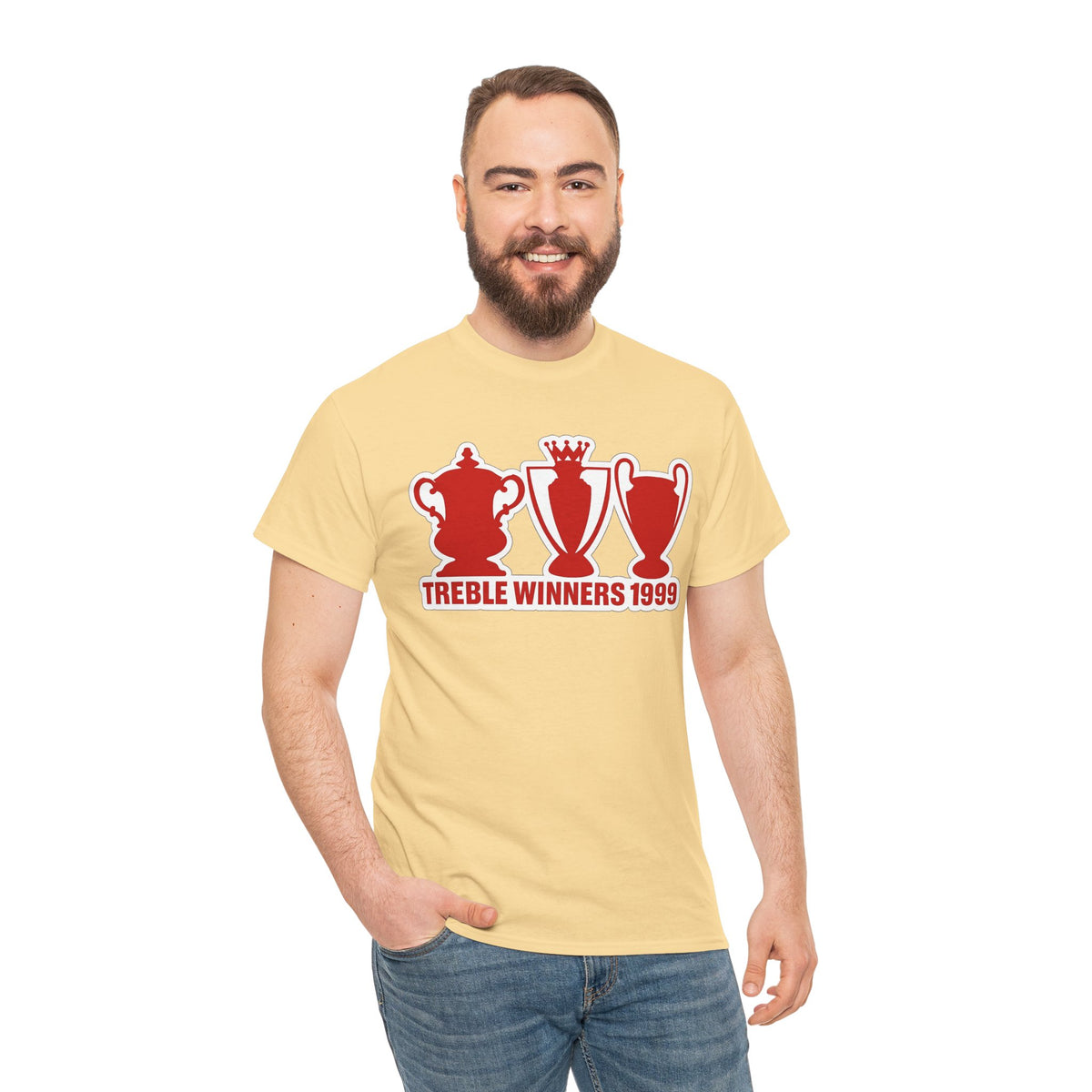 Manchester United Treble Winners 1999 Trophy Graphic Cotton T-Shirt