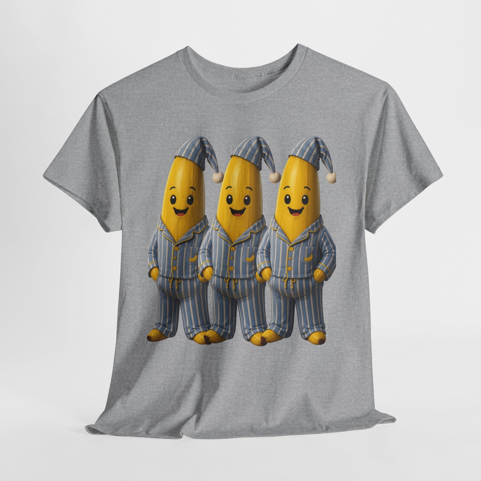 Bananas in Pyjamas – Three Smiling Bananas in Striped Pajamas Graphic T-Shirt