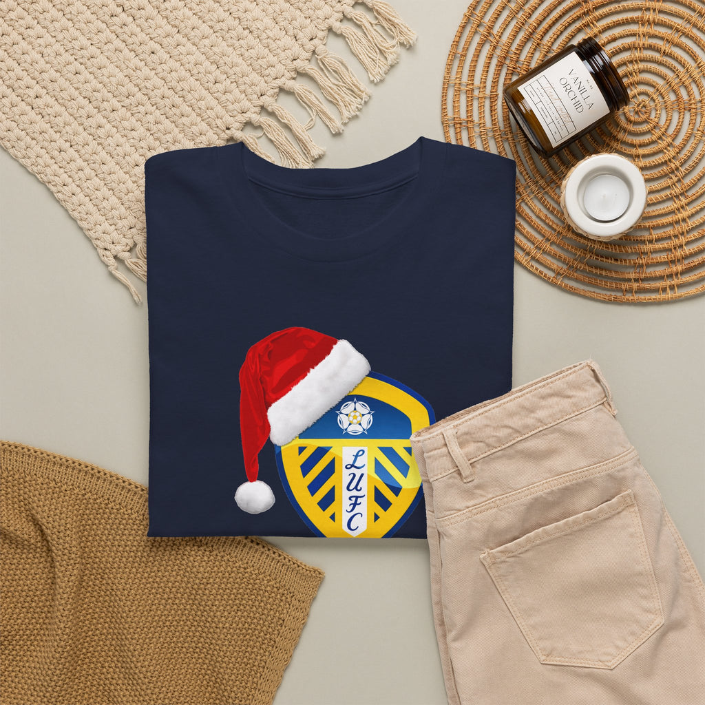 Leeds United Santa Hat Christmas Soccer Crest T‑Shirt – Festive Football Fan Tee