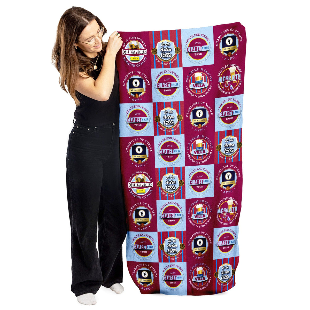 Aston Villa - Football Legends - Microfibre Beach Towel - 150cm x 75cm