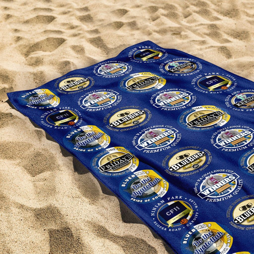 Cardiff - Football Legends - Microfibre Beach Towel - 150cm x 75cm