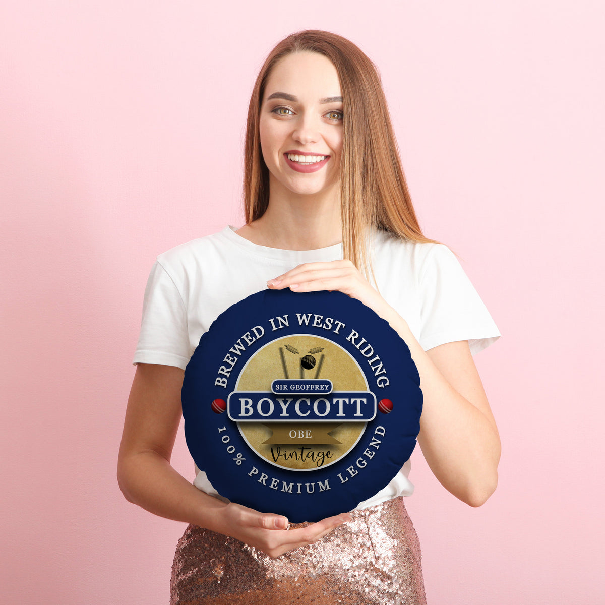 England Cricket Boycott  - Legend Collection - Circle Cushion 14"