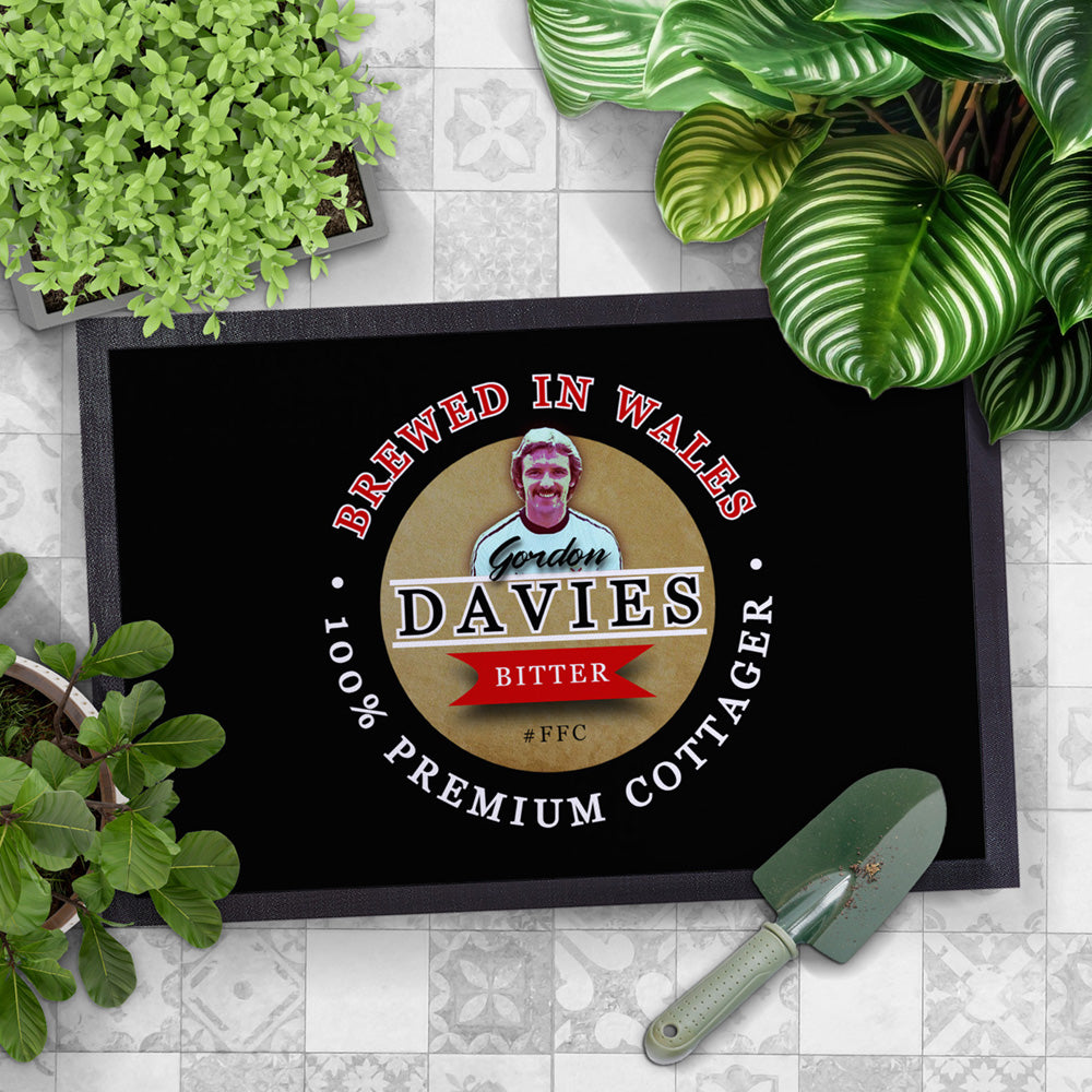 Fulham  Gordon Davies  - Football Legends - Door Mat -60cm X 40cm