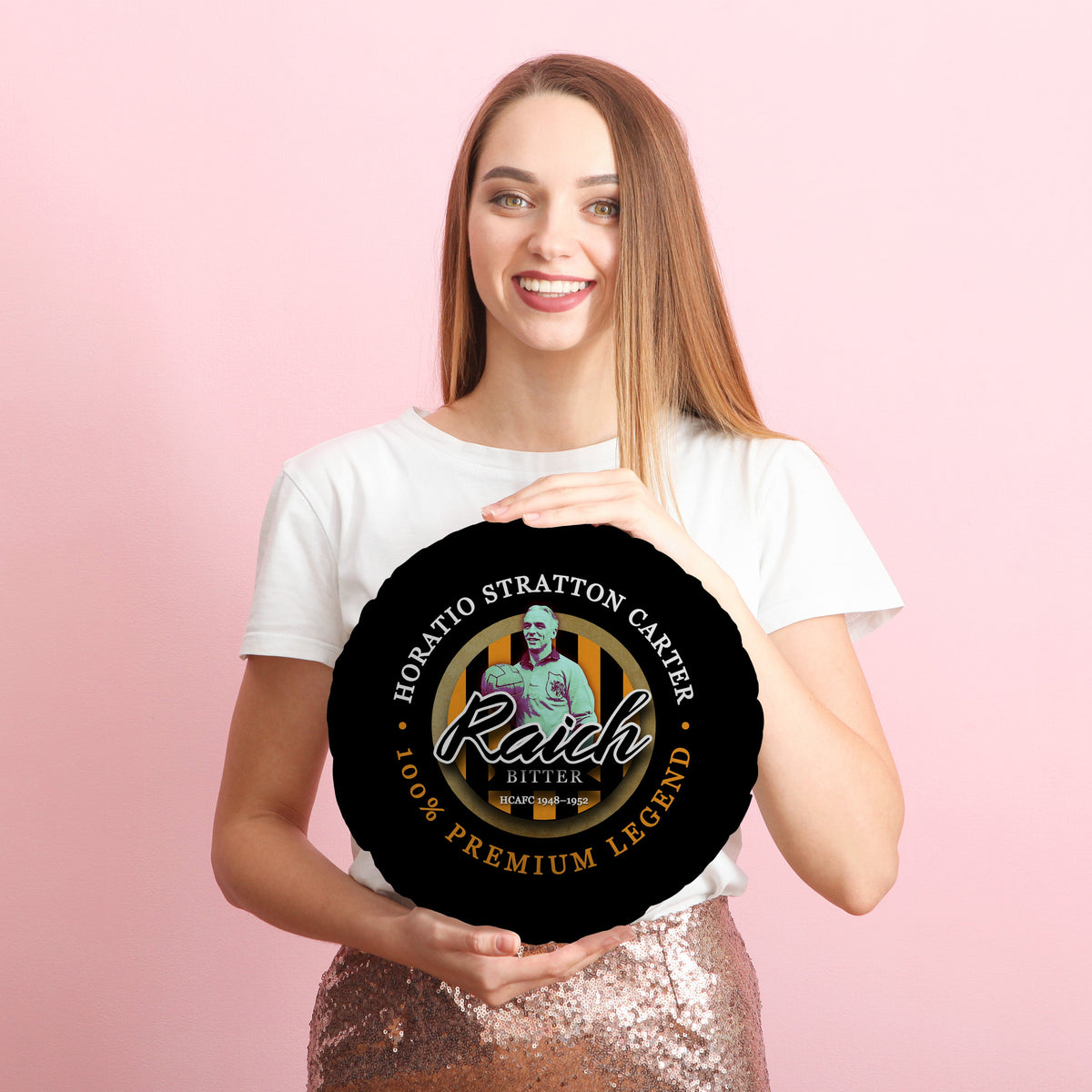 Hull Raich - Football Legends - Circle Cushion 14"