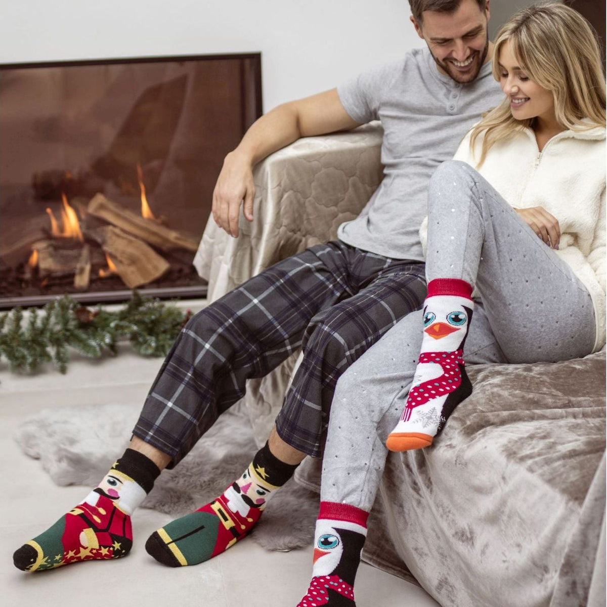 Mens & Ladies Novelty Christmas Lightweight Thermal Socks