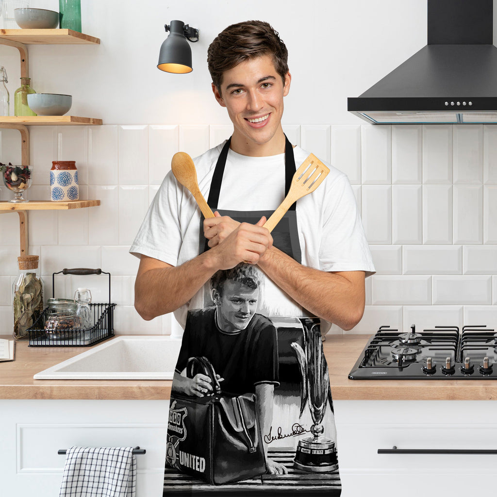 Lee Buccilli - Bremner - Apron