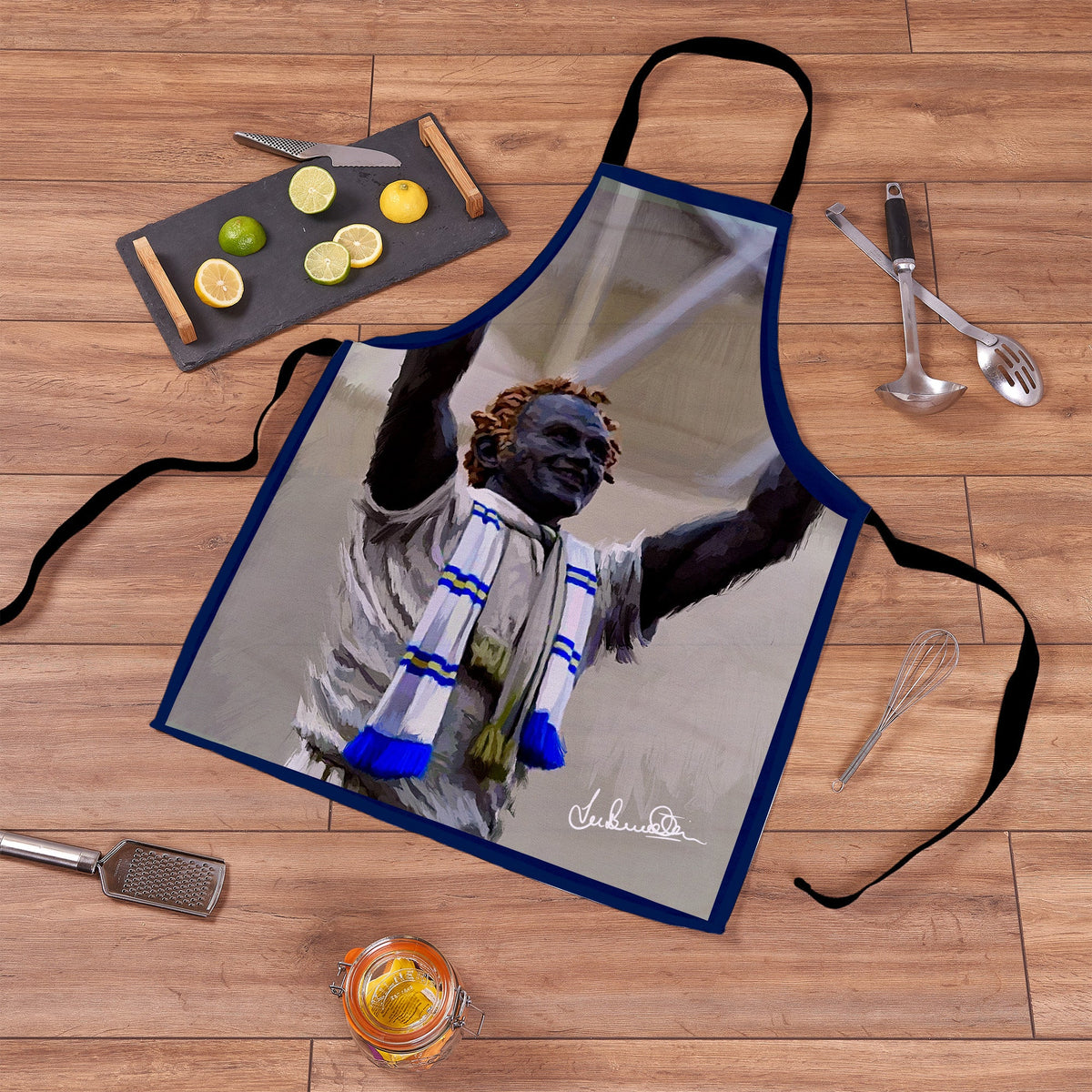 Lee Buccilli - Bremner Statue - Apron