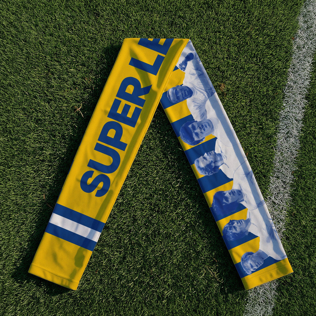 Leeds Legends - Knitted Eyelet Football Scarf