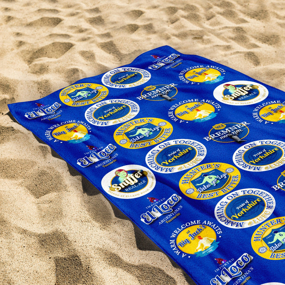 Leeds - Football Legends - Microfibre Beach Towel - 150cm x 75cm