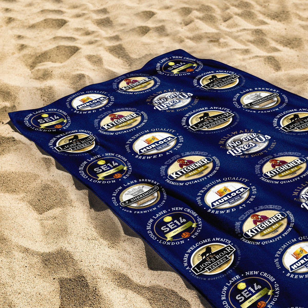 Millwall-- Football Legends - Microfibre Beach Towel - 150cm x 75cm