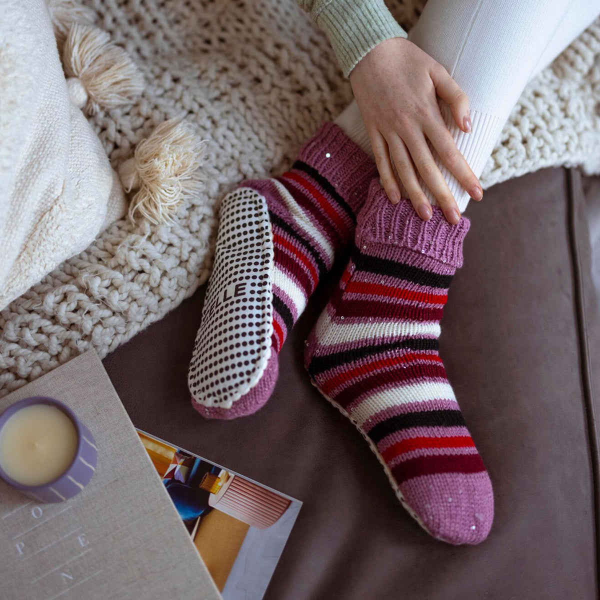1 Pair Ladies Chunky Fair Isle Moccasin Grip Socks - Warm Winter Slipper Socks
