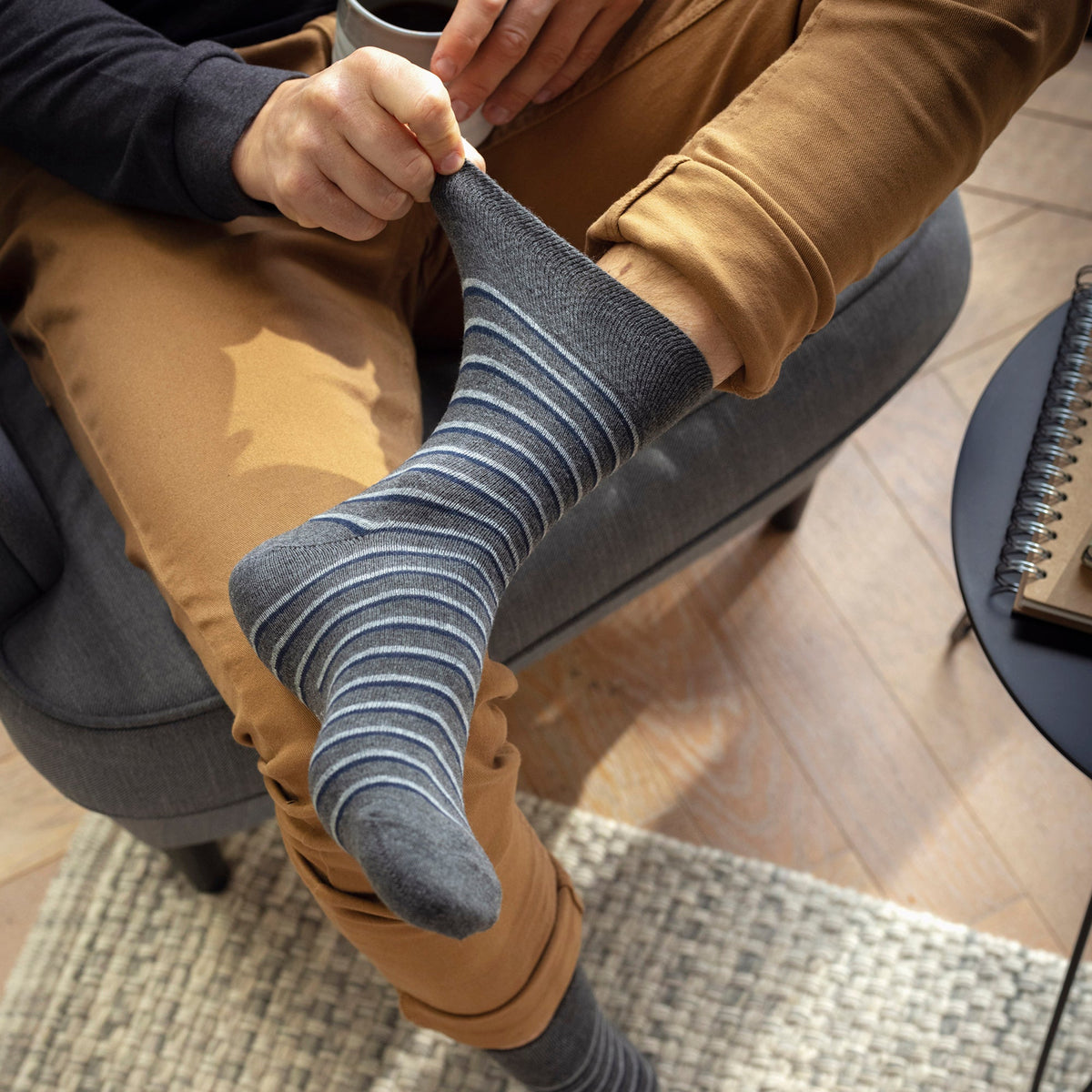 6 Pack Men’s Non-Elastic Loose Top Patterned Socks