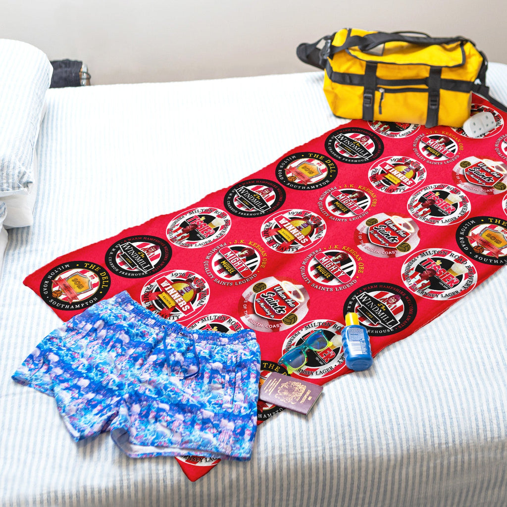 Southampton - Football Legends - Microfibre Beach Towel - 150cm x 75cm