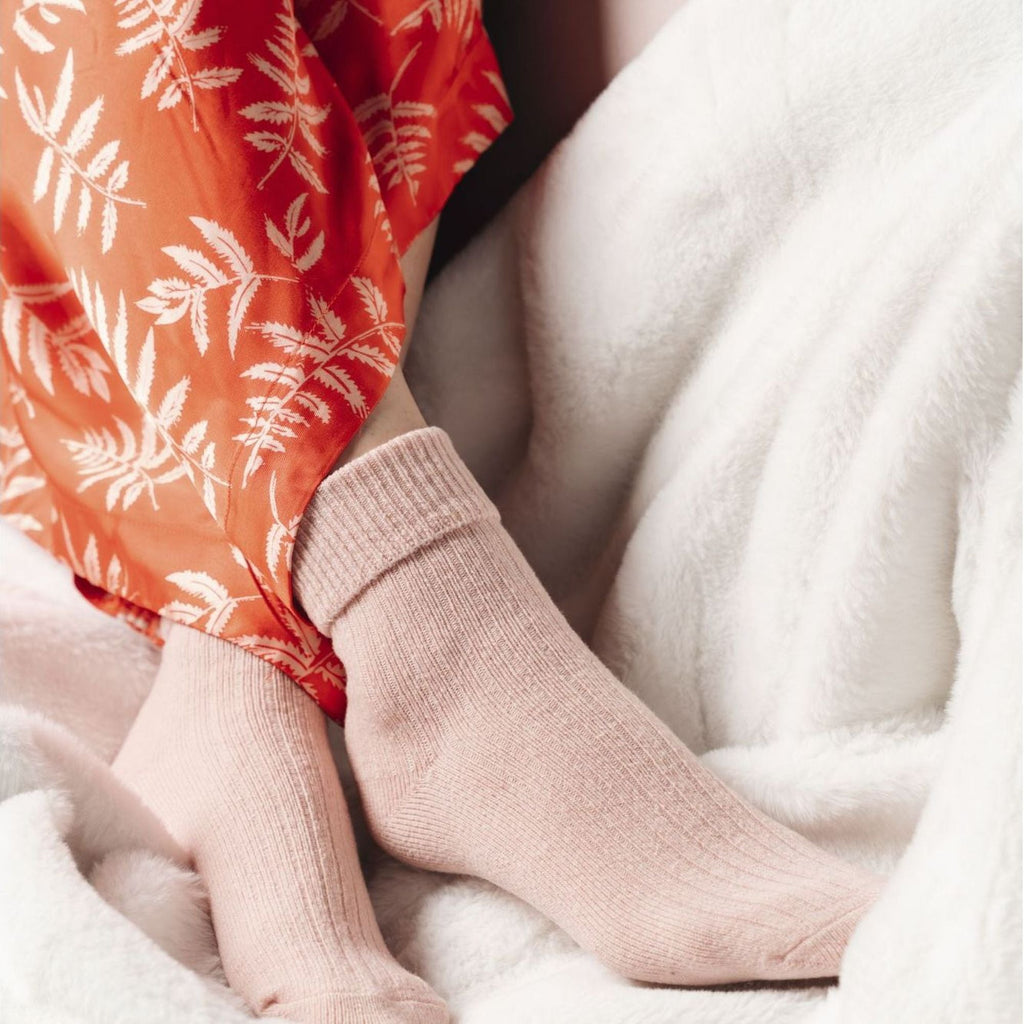 Knitted Design Ladies Wool Dress Socks for Winter